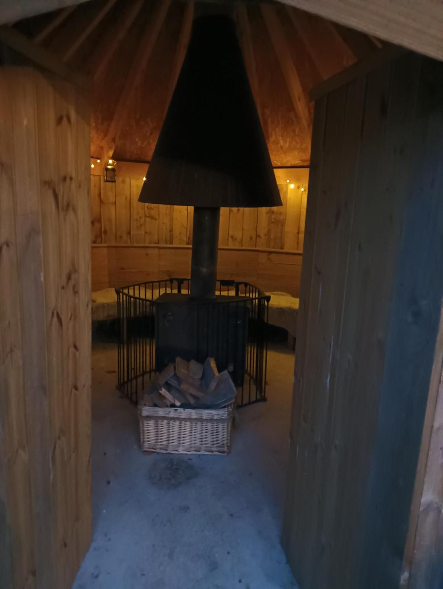 Lucker Mill Shepherds Huts 外观 照片